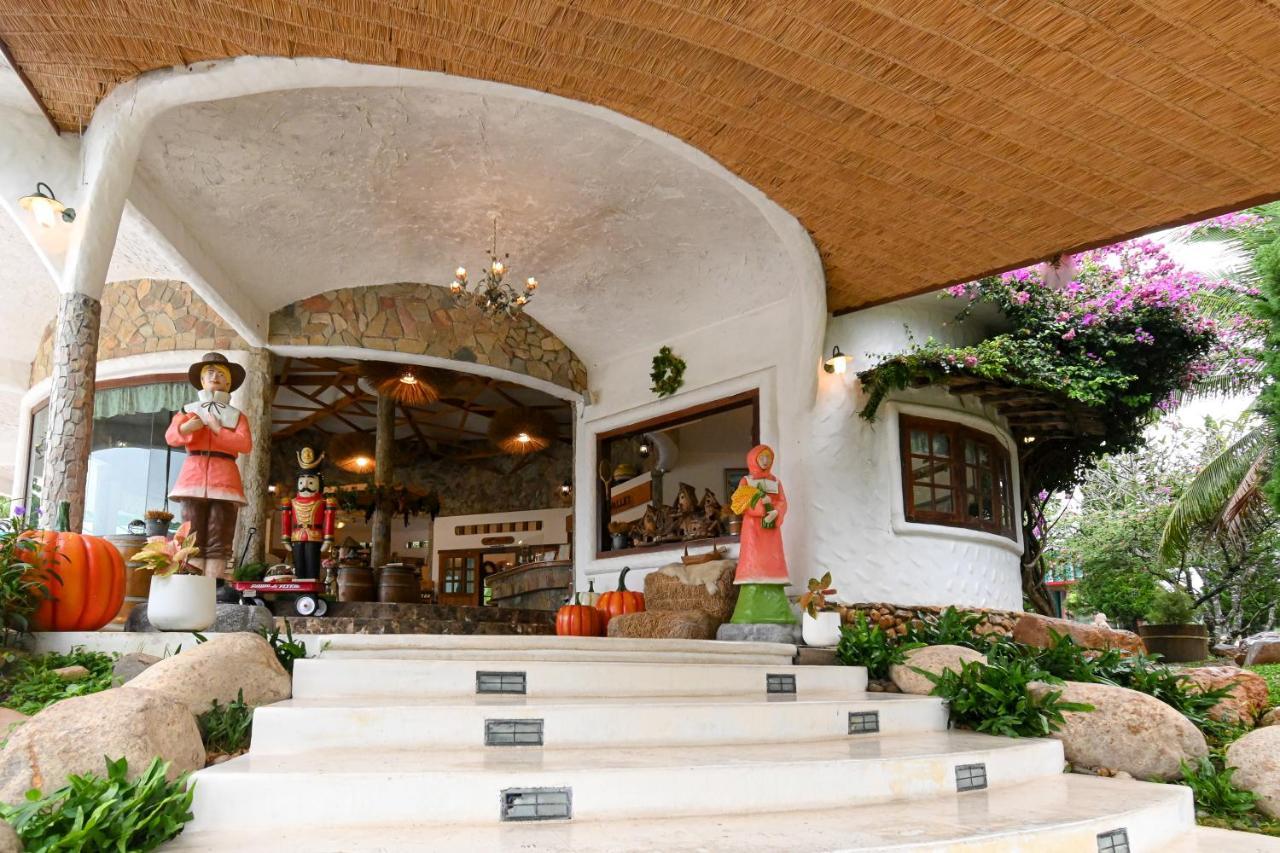 Swiss Valley Hip Resort Suan Phueng Exterior photo
