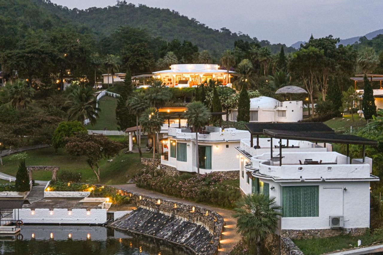 Swiss Valley Hip Resort Suan Phueng Exterior photo