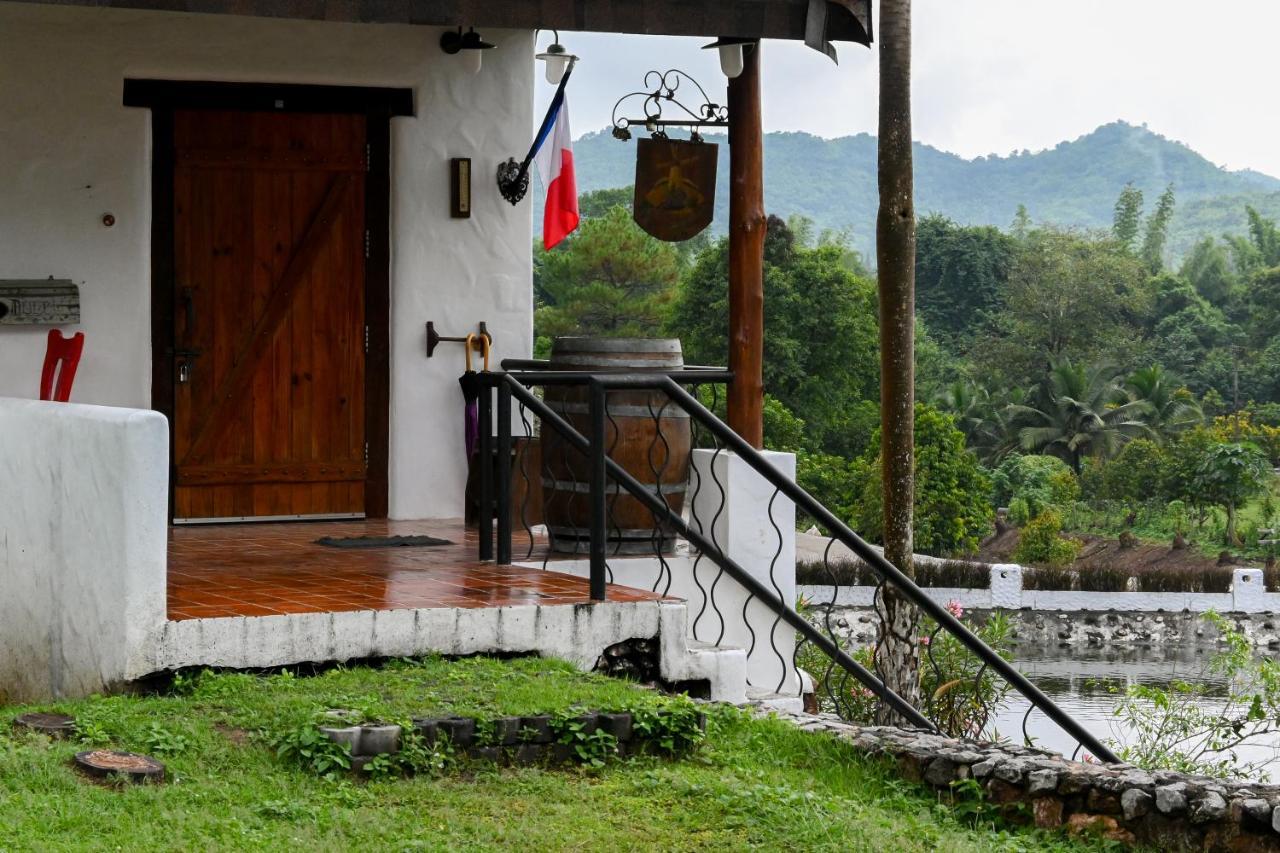 Swiss Valley Hip Resort Suan Phueng Exterior photo