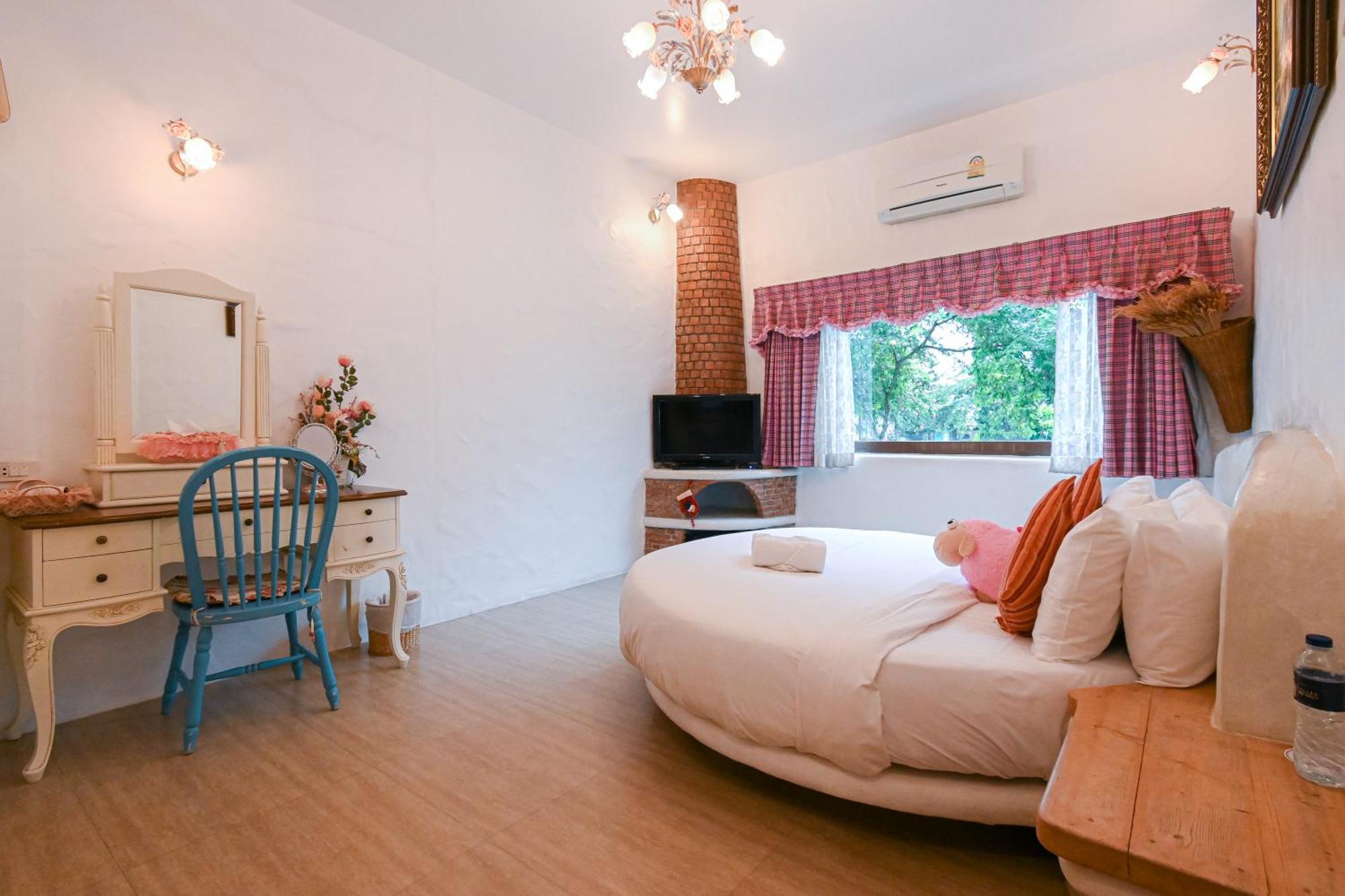Swiss Valley Hip Resort Suan Phueng Room photo