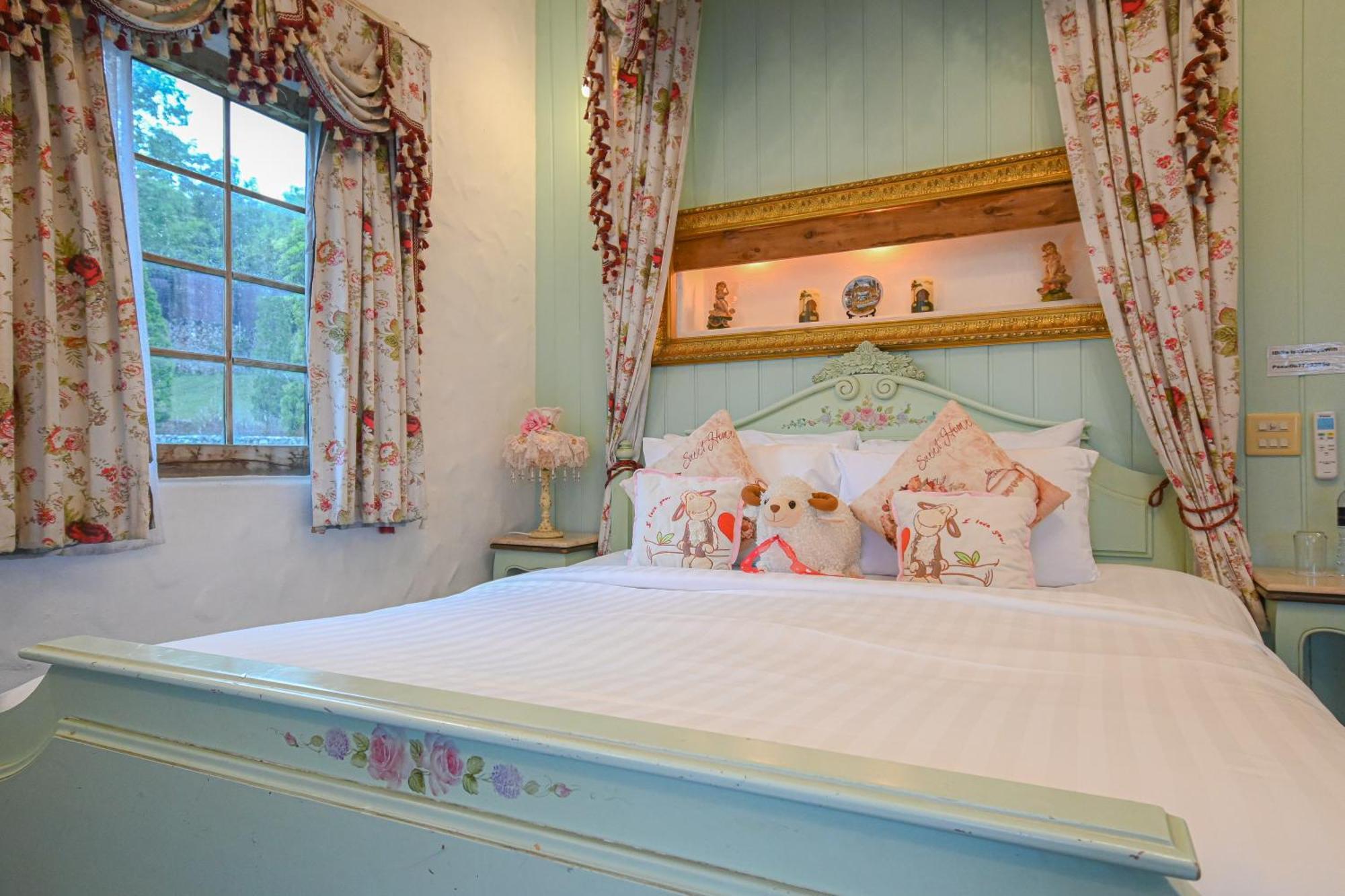 Swiss Valley Hip Resort Suan Phueng Room photo